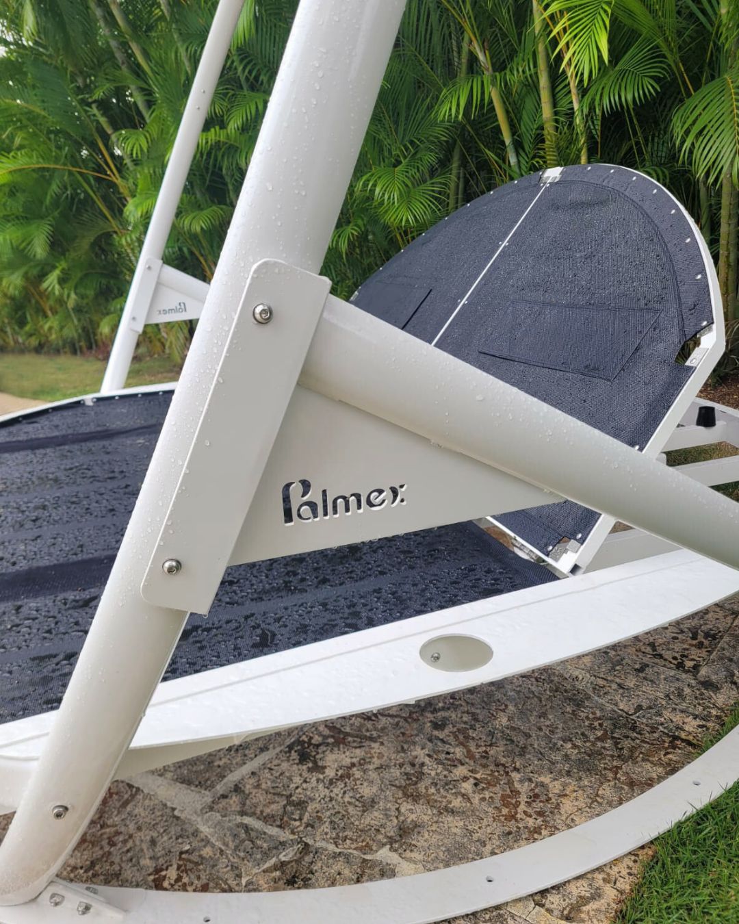 Luxurious Daybed