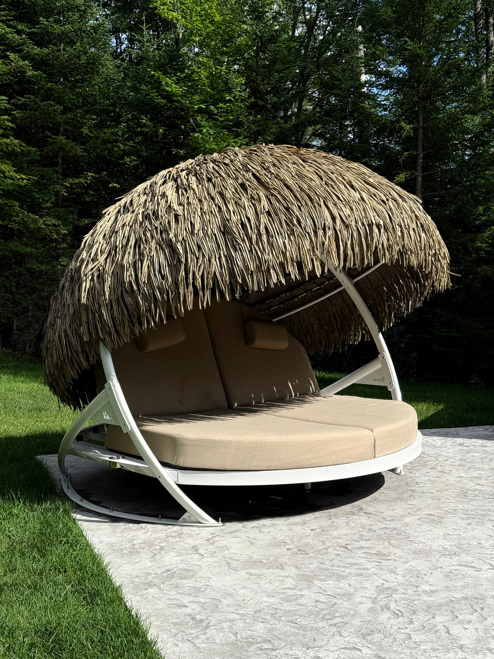 Luxurious Daybed